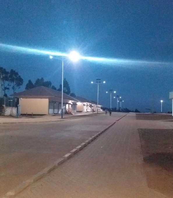 渭城区非洲科特迪瓦太阳能路灯工程
